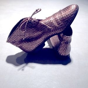 All leather metallic boot shoes in bronze silver